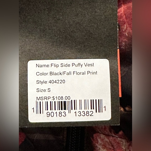 Oiselle Size S Reversible Flip Side Puffy Vest NWT - Picture 4 of 8